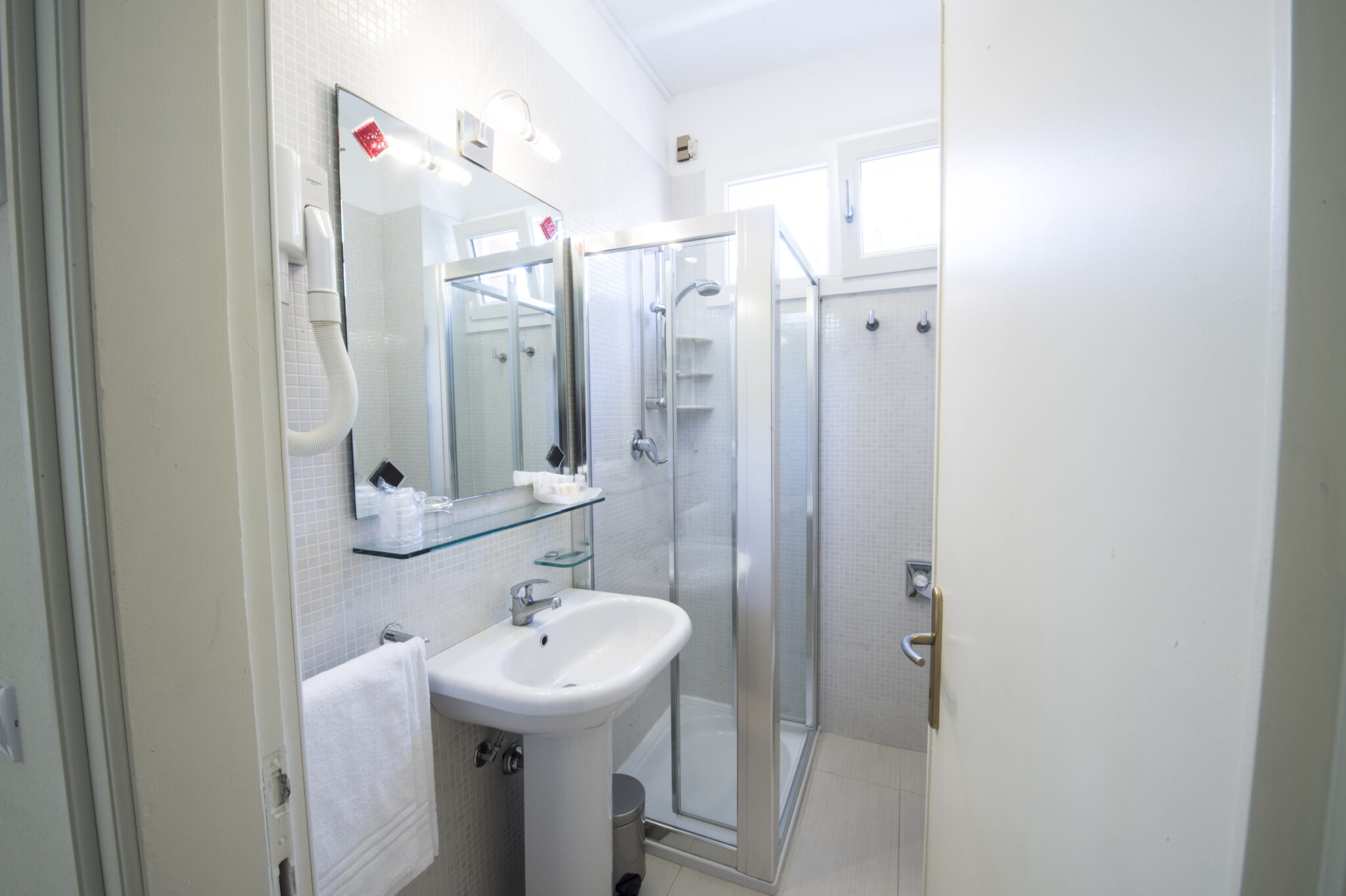 Dettaglio sul bagno della camera